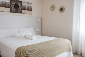 suite-estandar-cama-doble Suite estandar cama doble